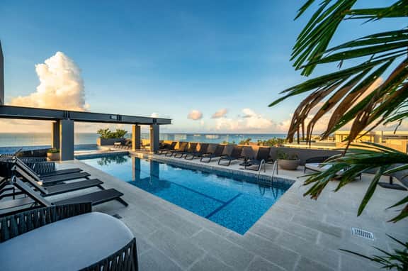 Stunning Architecture Amazing Views Steps to Beach