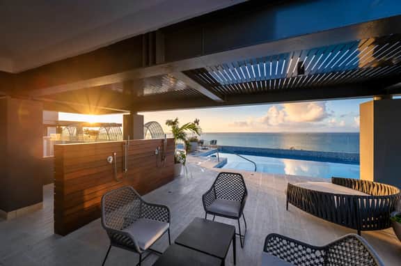 Stunning Architecture Amazing Views Steps to Beach